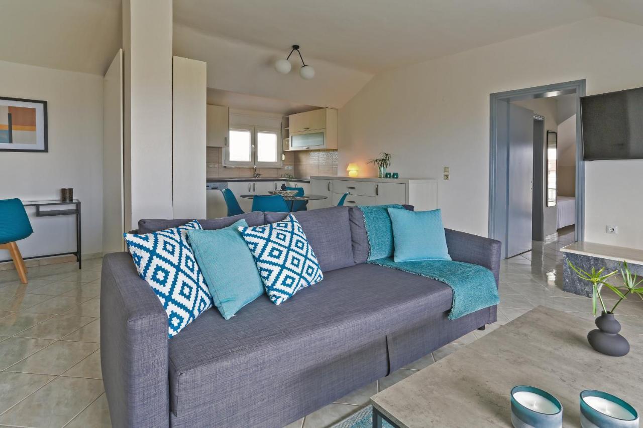 Joya Ofrynio Stylish Suites Ofrínion Exteriér fotografie