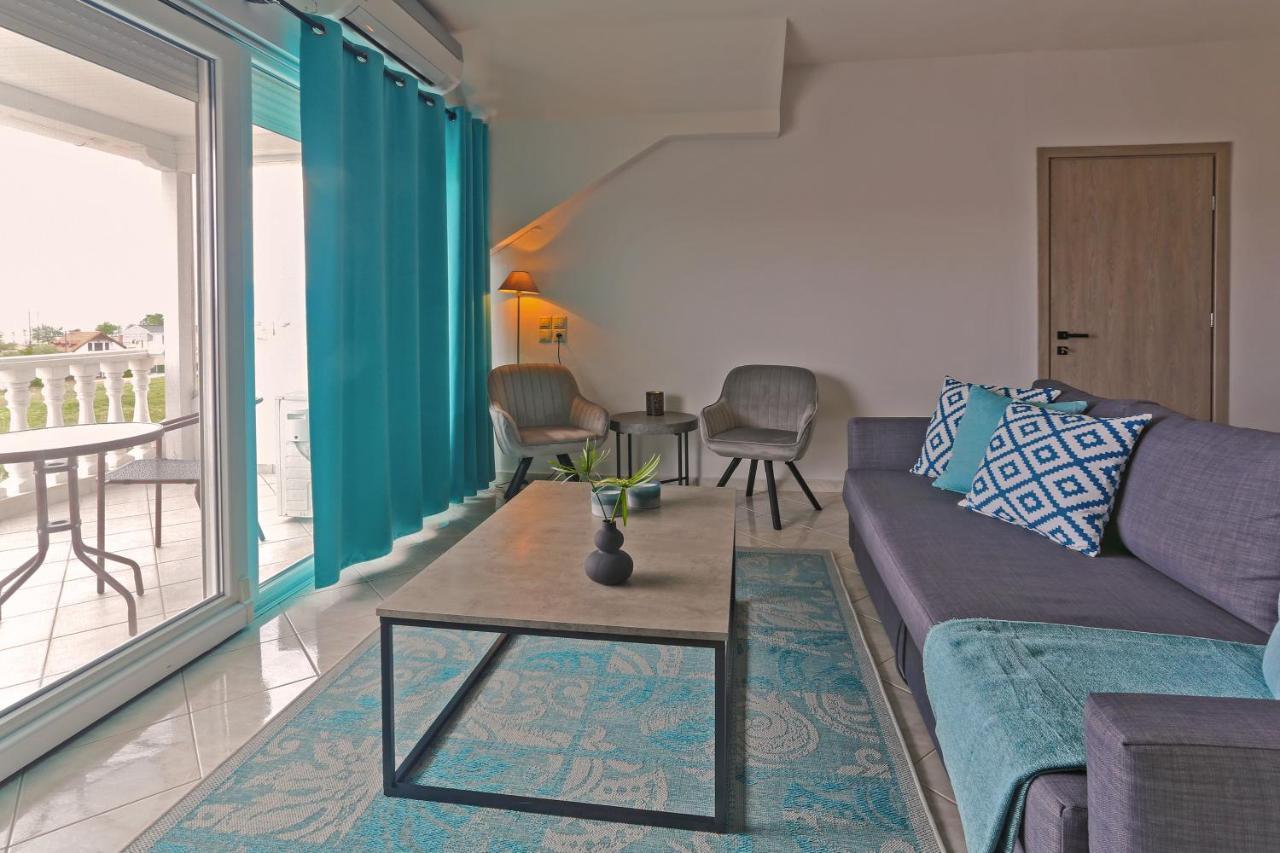 Joya Ofrynio Stylish Suites Ofrínion Exteriér fotografie